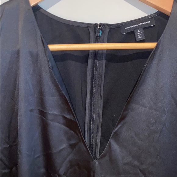 Universal Standard Alexandrina Pocket Dress - Picture 8 of 13